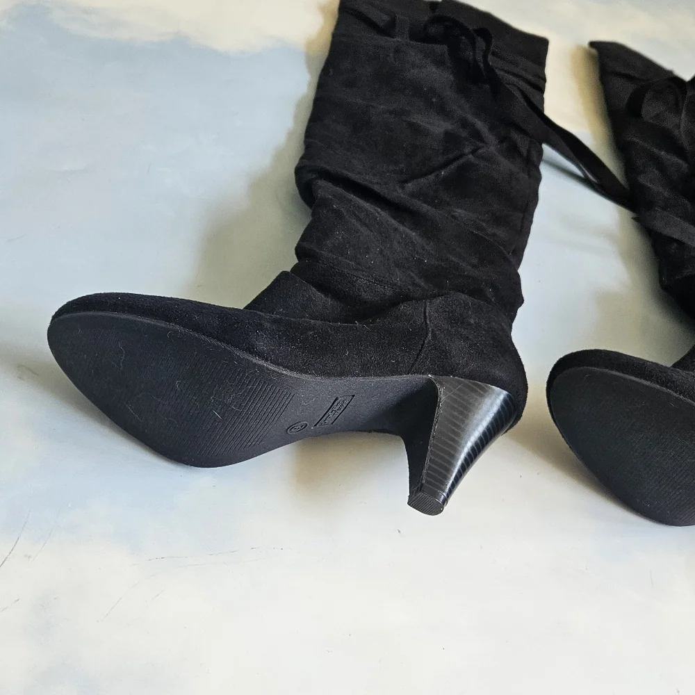 Classic Black Knee-High Boots Stylish Comfortable Knee Highs